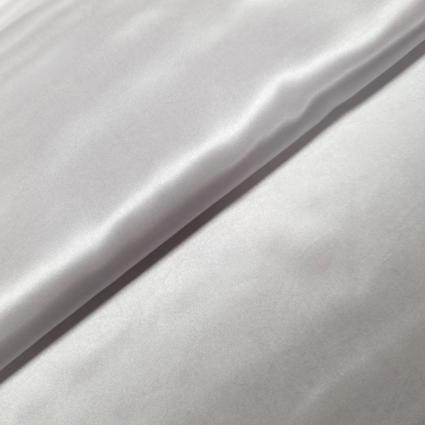 Satin weiss 210 cm