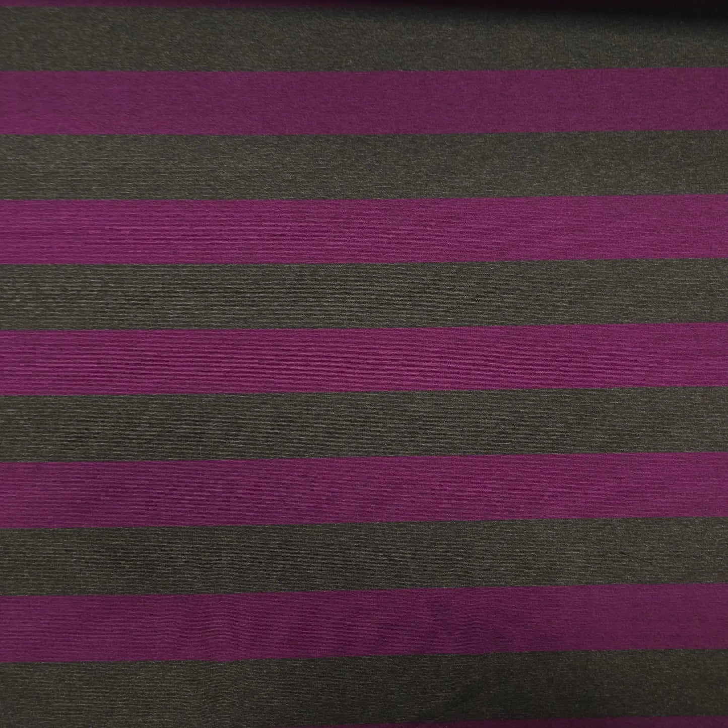 Romanit Jersey gestreift dunkelgrau, Violett CSM-STOFFE