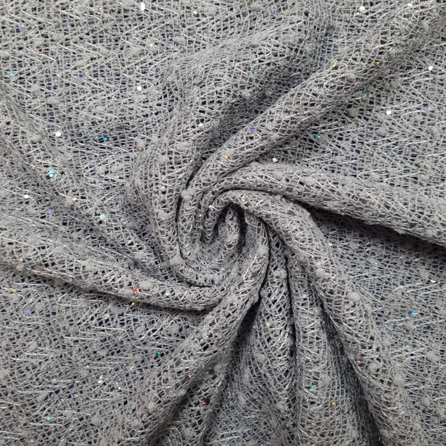 Spitze grau Zick-Zack Muster und Pailletten CSM-STOFFE