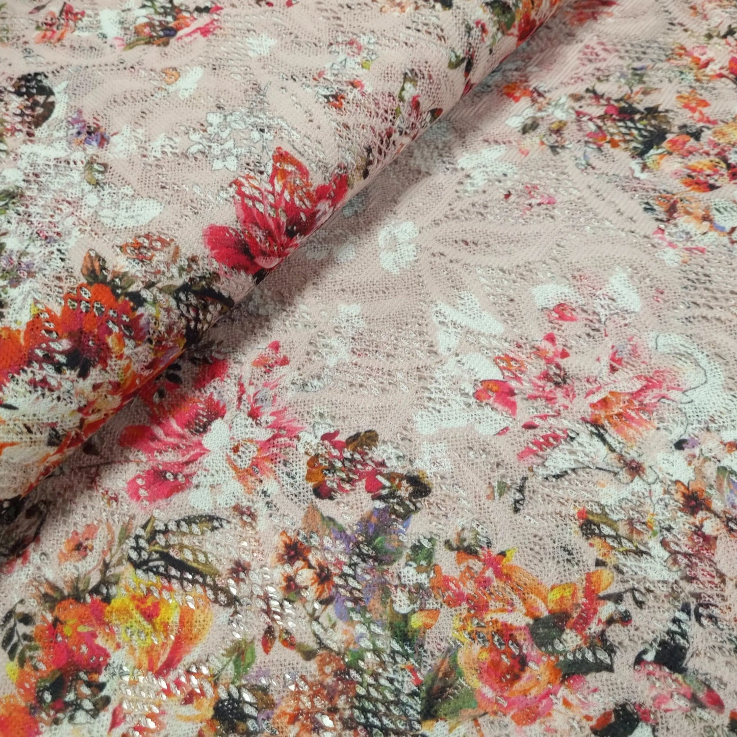 Spitze mit Blumenmotiv rosa CSM-STOFFE