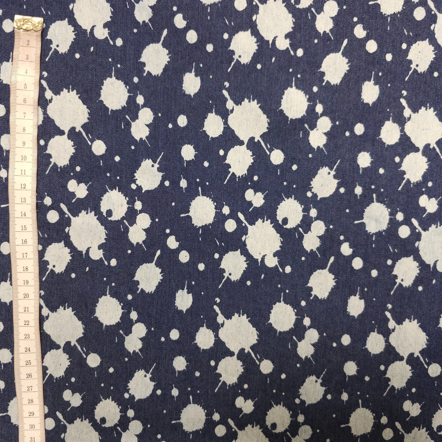 Stretch Jeansstoff mit Flecken CSM-STOFFE