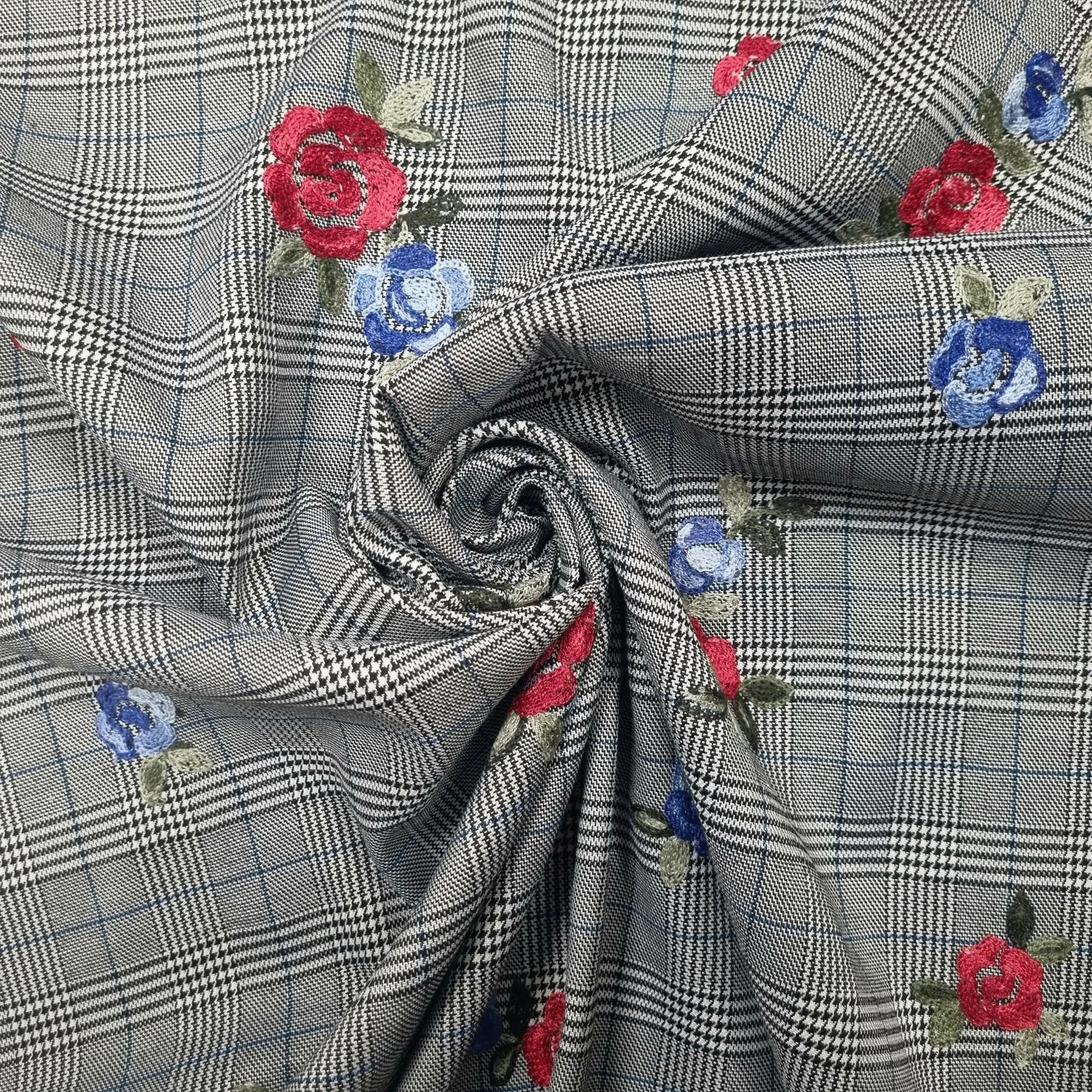 Viskosestoff grau mit Glencheck- und Blumenmotiv blau CSM-STOFFE
