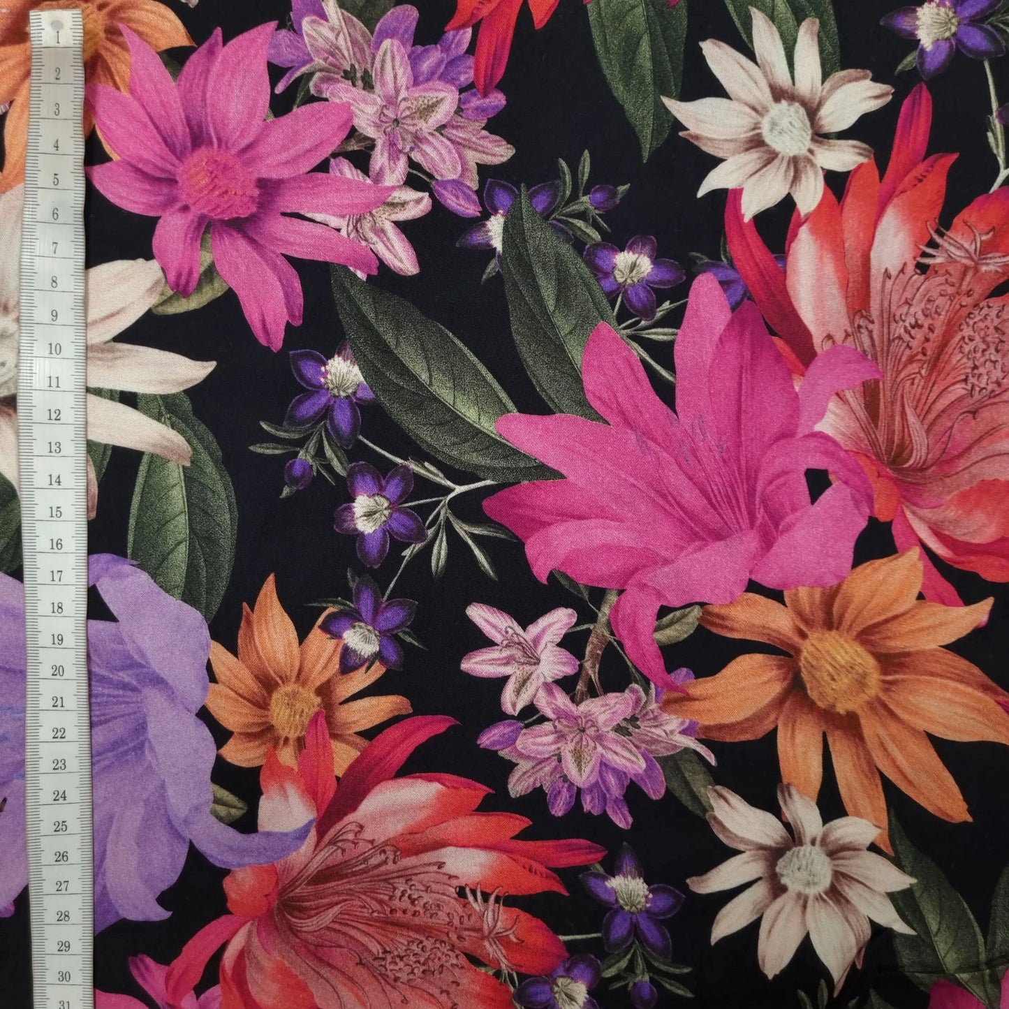 Viskosestoff mit Blumen pink CSM-STOFFE