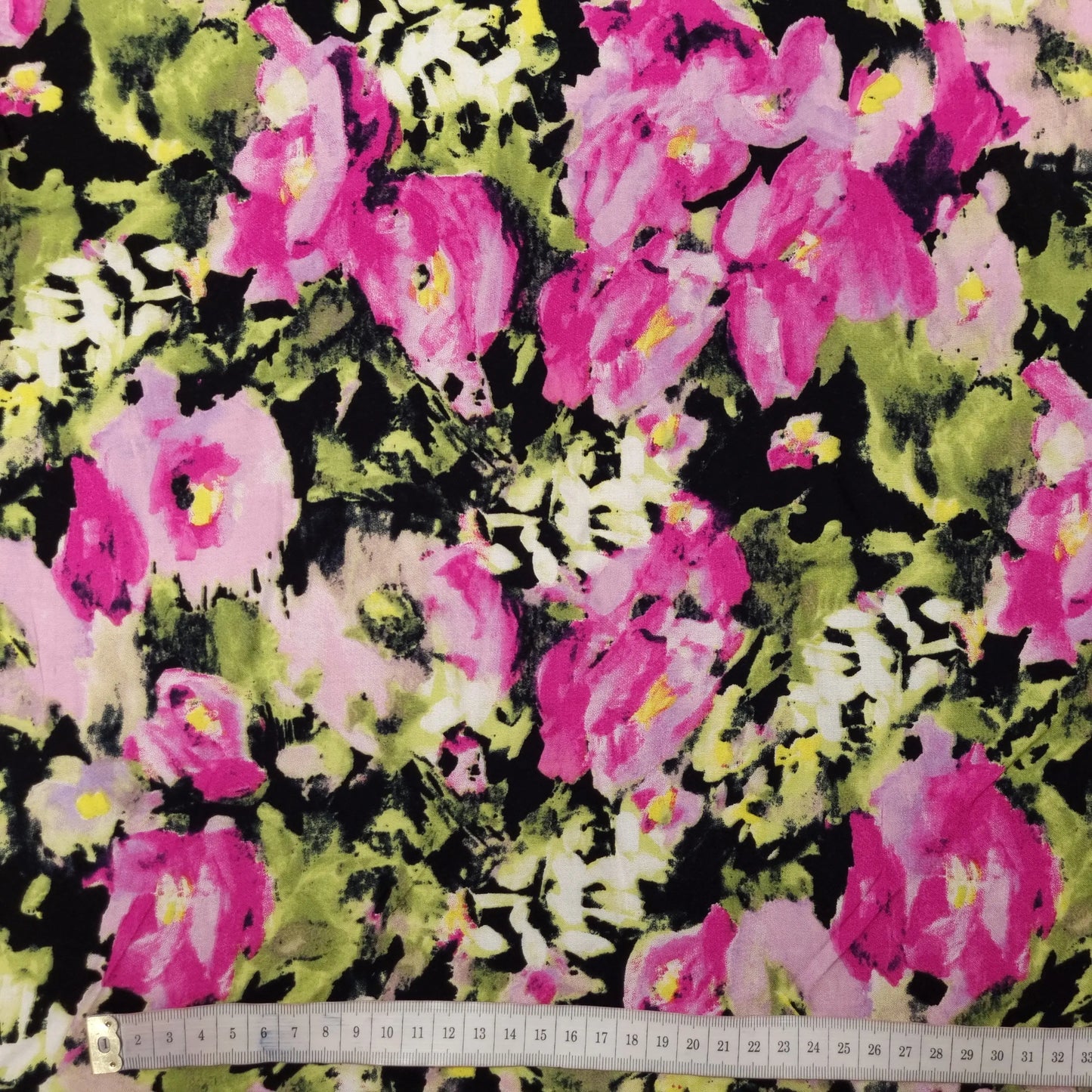 Viskosestoff mit Blumenmuster mehrfarbig CSM-STOFFE
