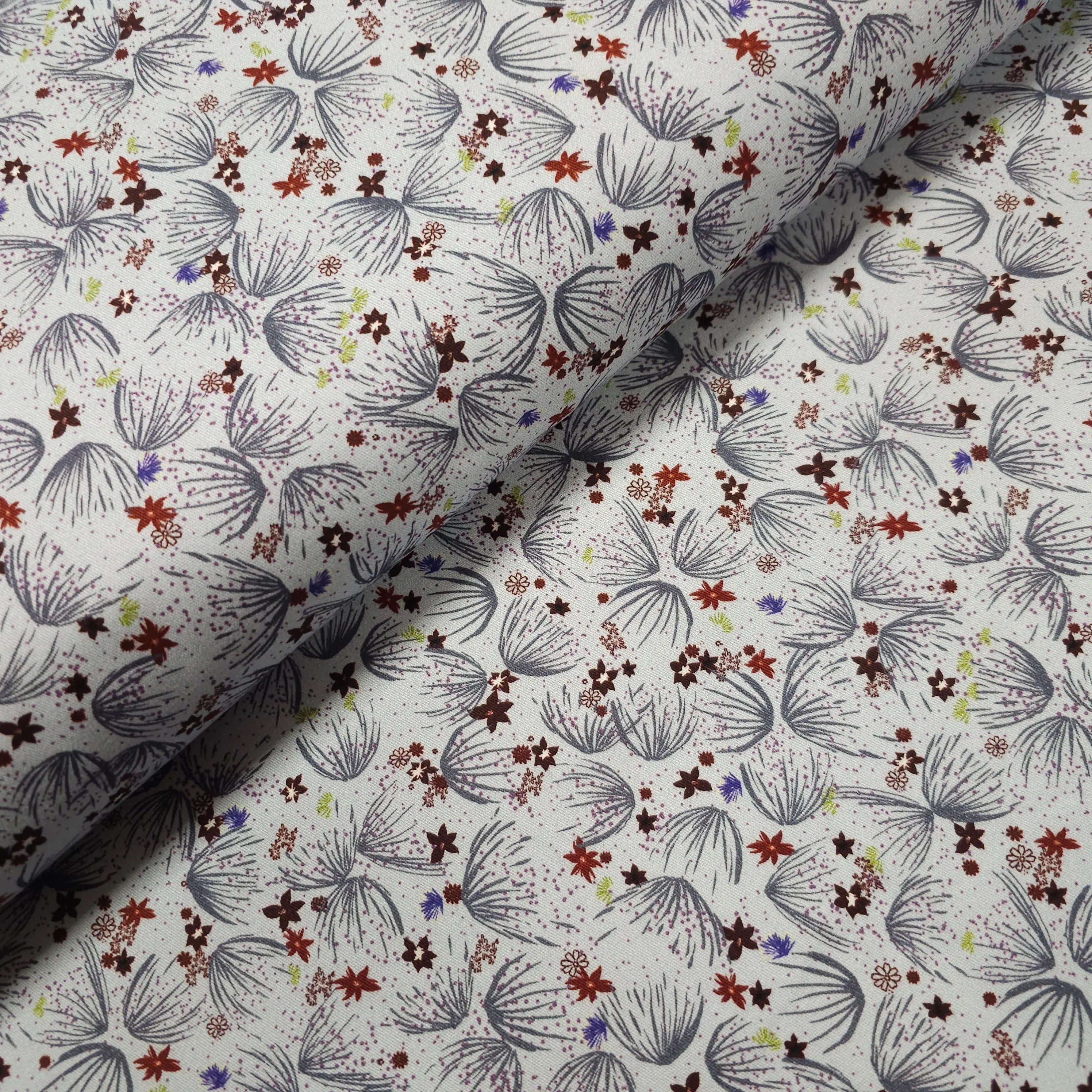 Baumwollstoff mit Blumenmuster und Stretch CSM-STOFFE