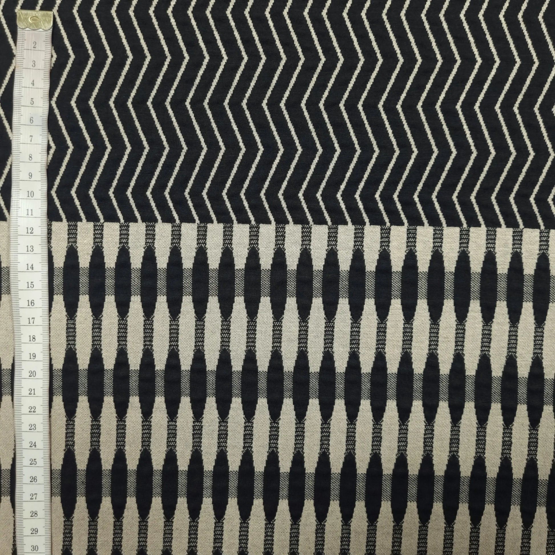 Jacquardjersey schwarz beige (Rapport 90 cm) CSM-STOFFE