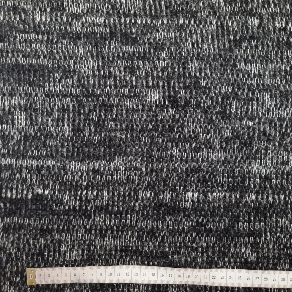 Leichter Strick schwarz weiss