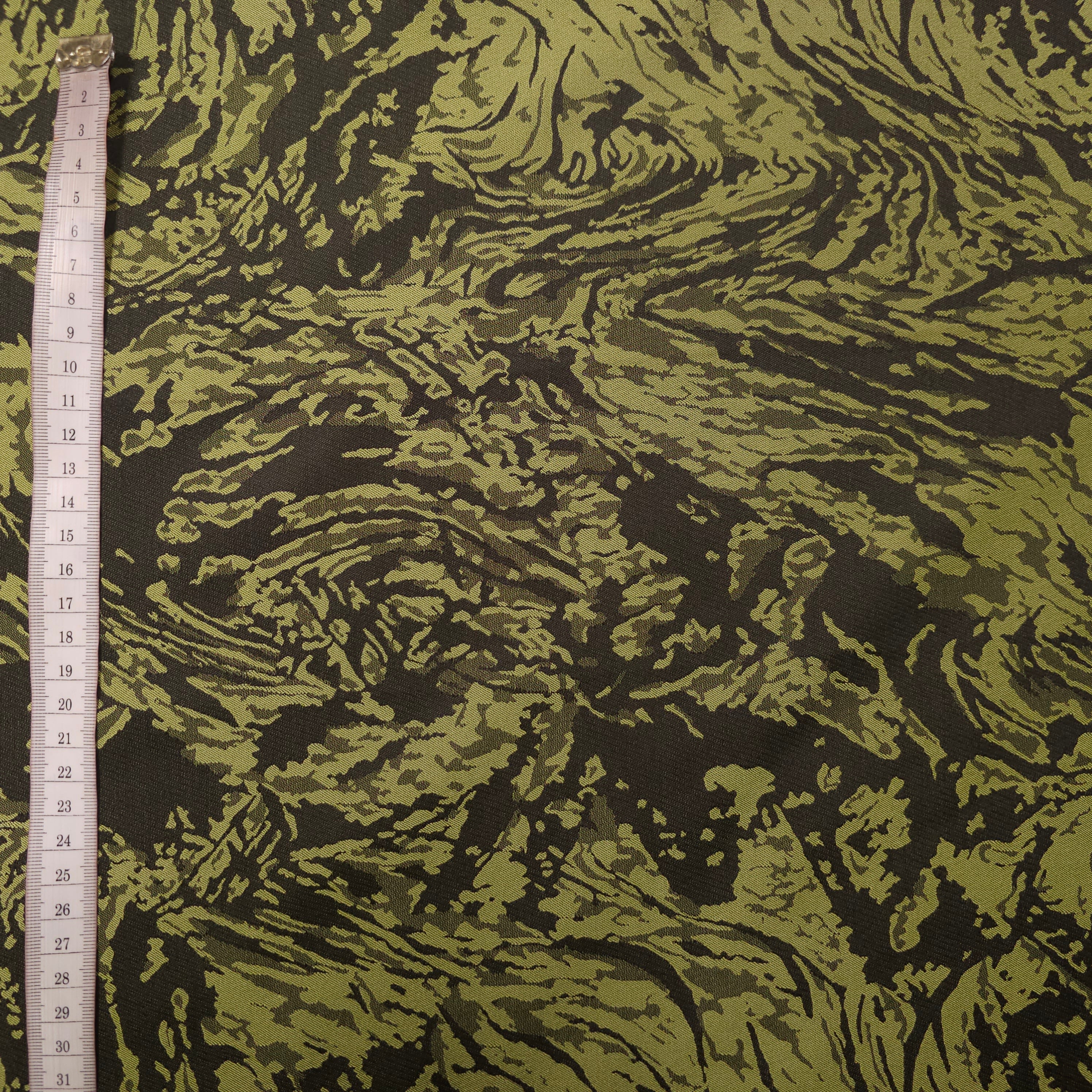 Polyesterstoff grün/schwarz | abstraktes Muster CSM-STOFFE