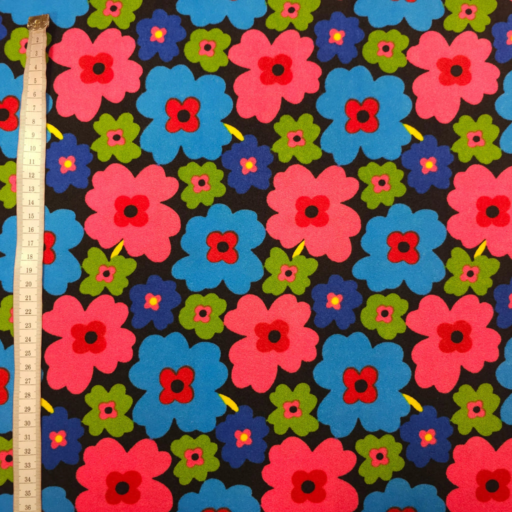 Samt mit Blumen CSM-STOFFE