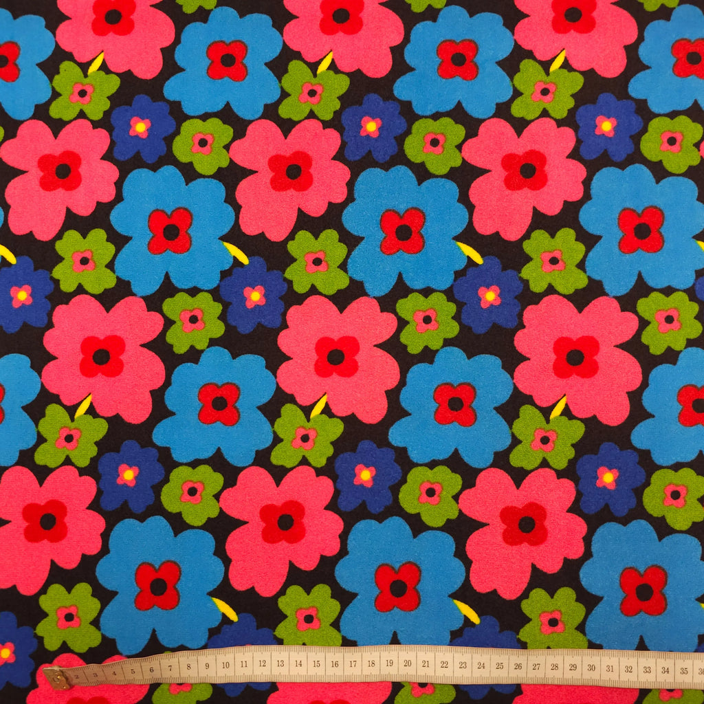 Samt mit Blumen CSM-STOFFE