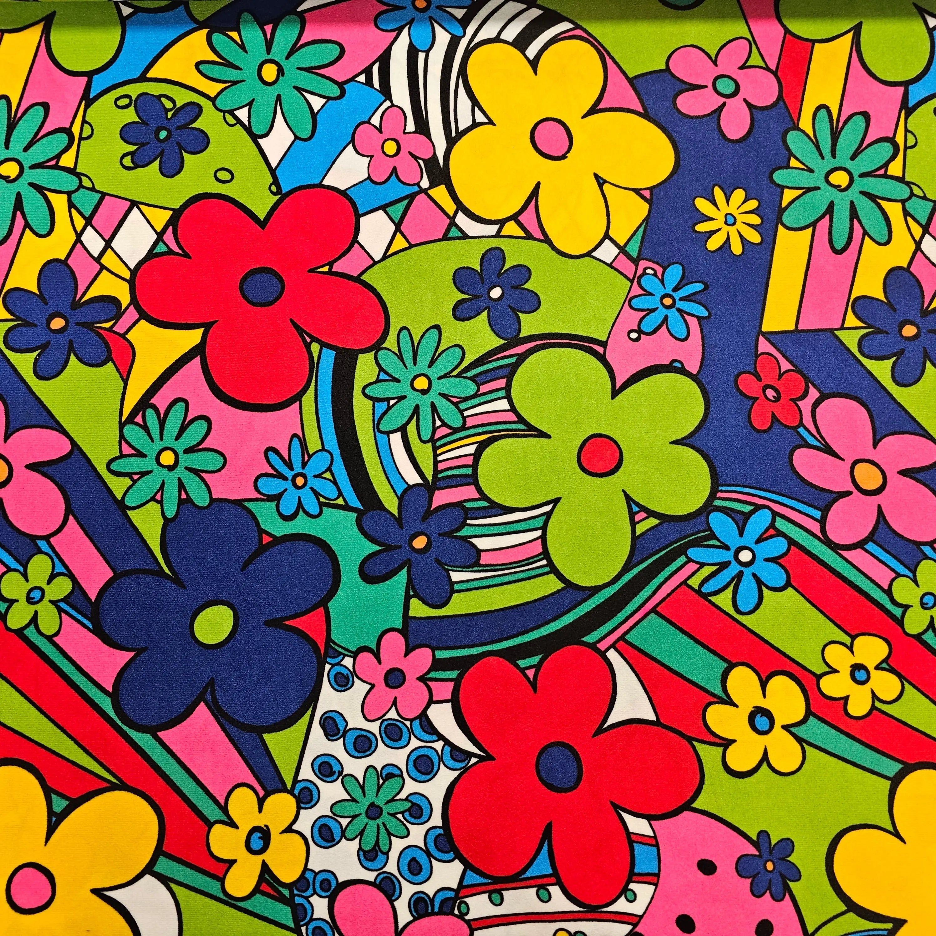 Samt mit Blumen | grün CSM-STOFFE