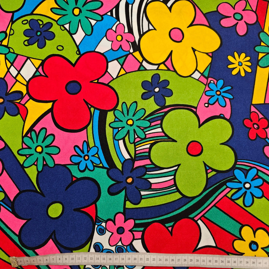 Samt mit Blumen | grün CSM-STOFFE