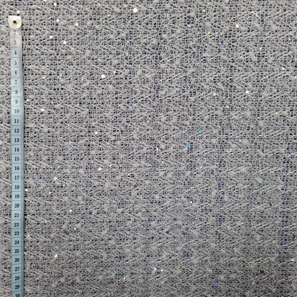 Spitze grau Zick-Zack Muster und Pailletten CSM-STOFFE