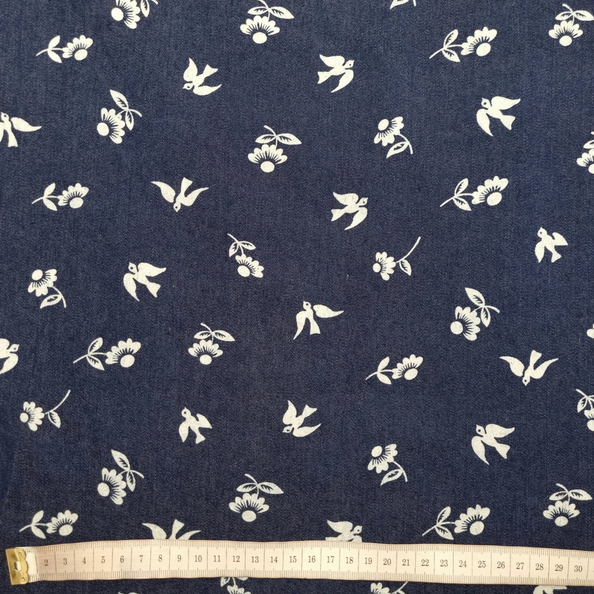 Stretch Jeansstoff mit Blumen und Vögeln CSM-STOFFE