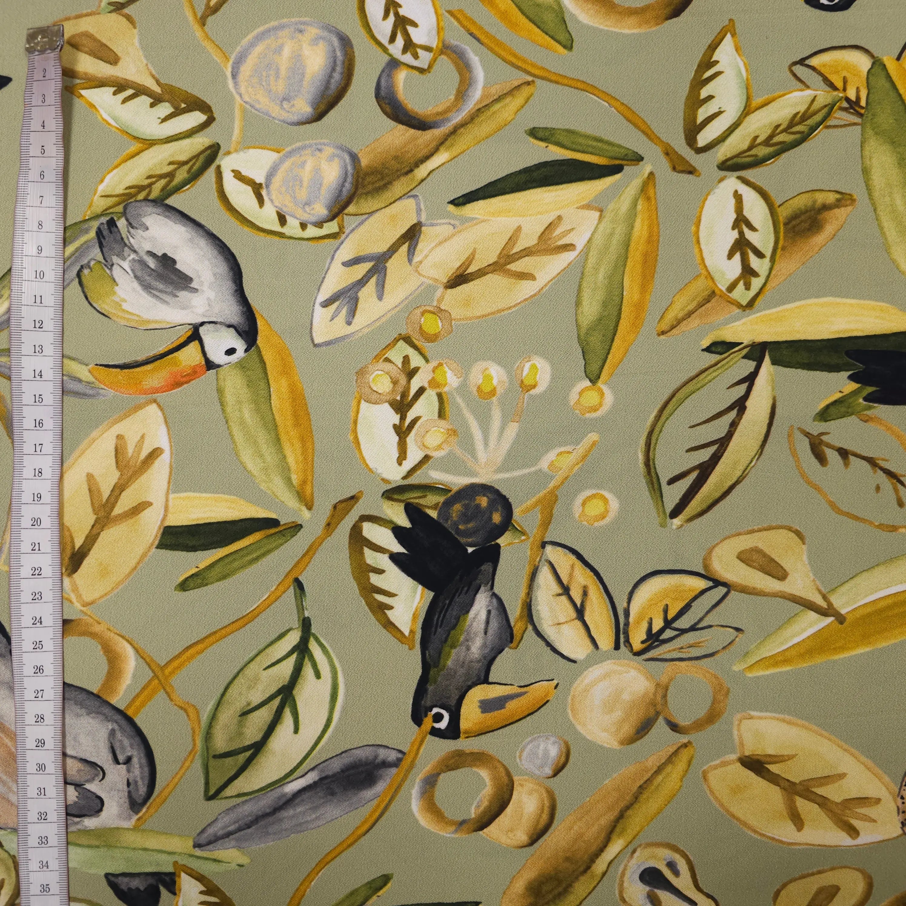 Tropischer Tukan Stoff | salbeigrün CSM-STOFFE