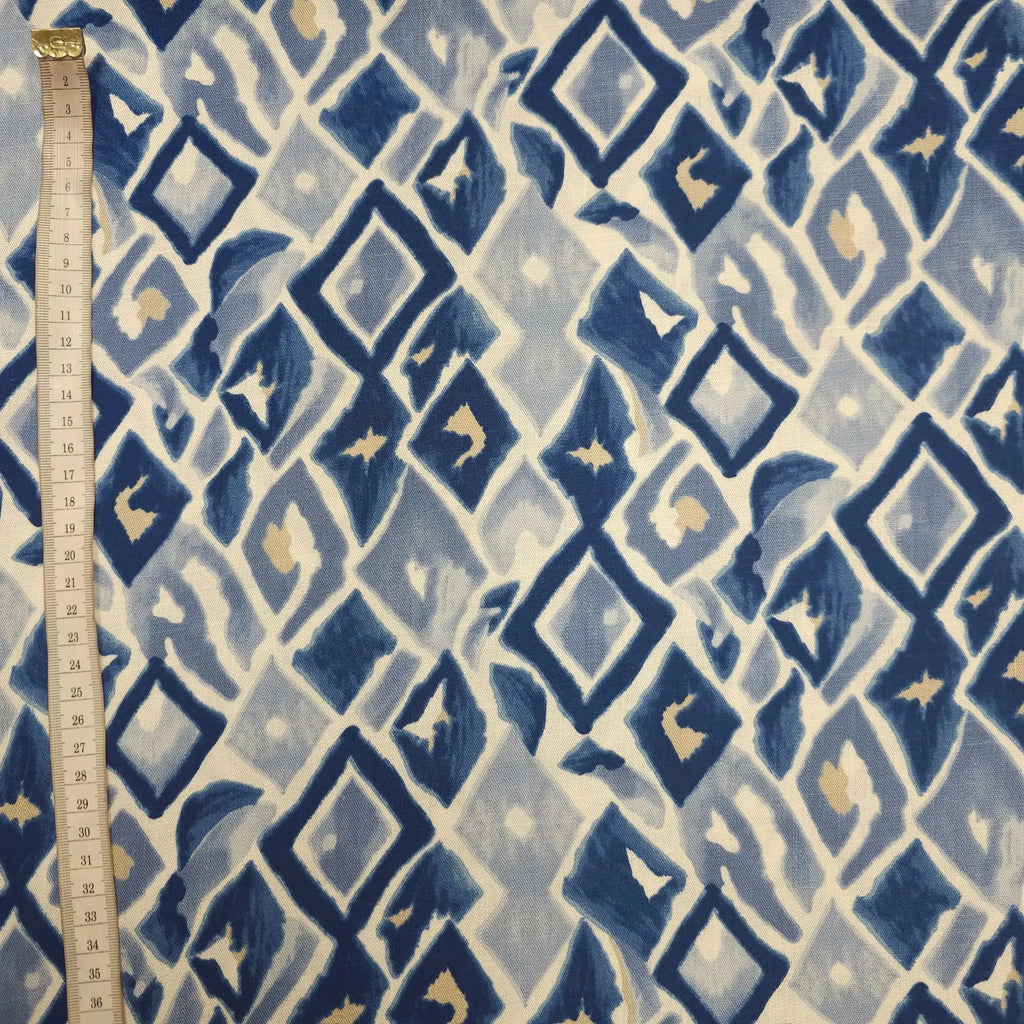 Viskose Stretch geometrische Muster weiß CSM-STOFFE