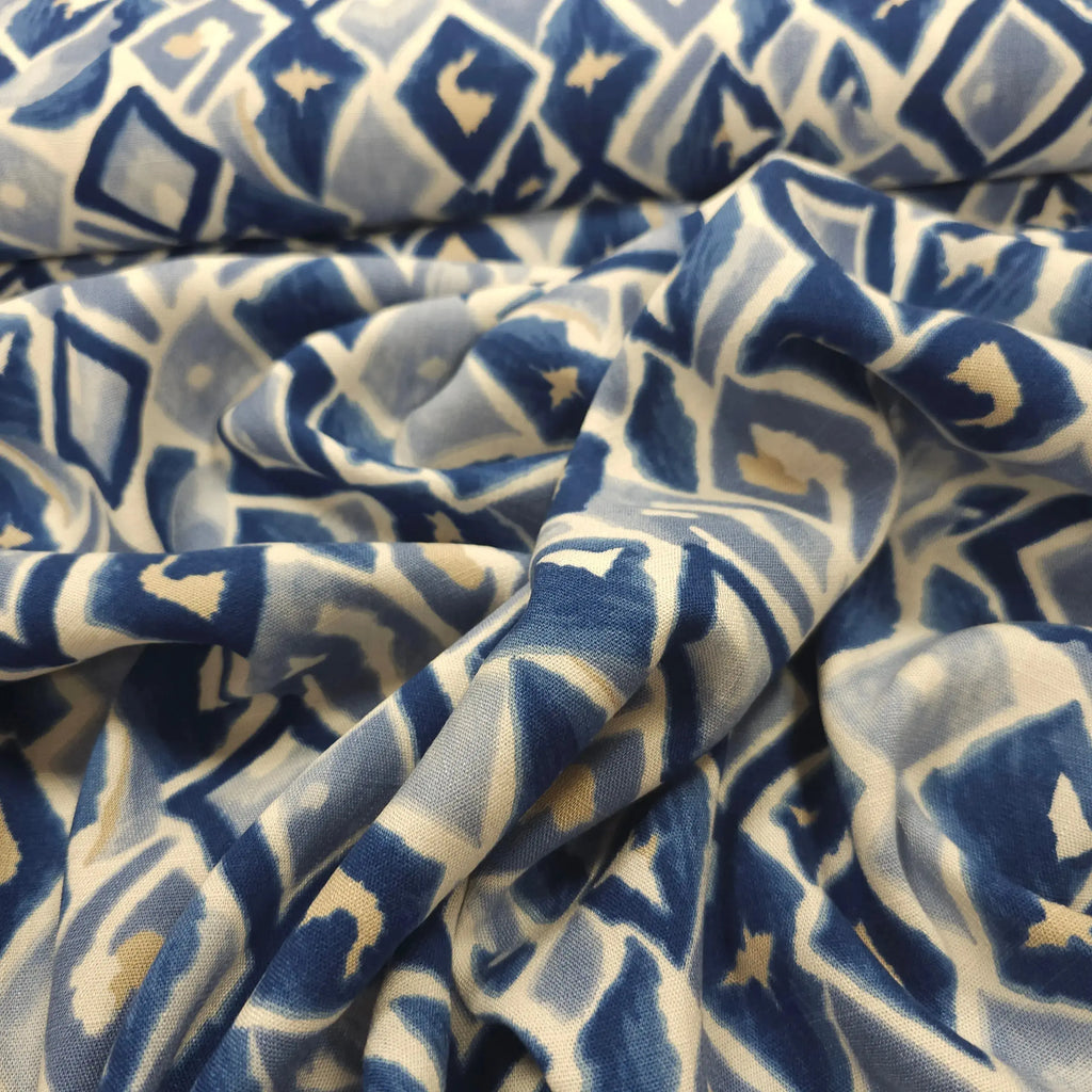 Viskose Stretch geometrische Muster weiß CSM-STOFFE