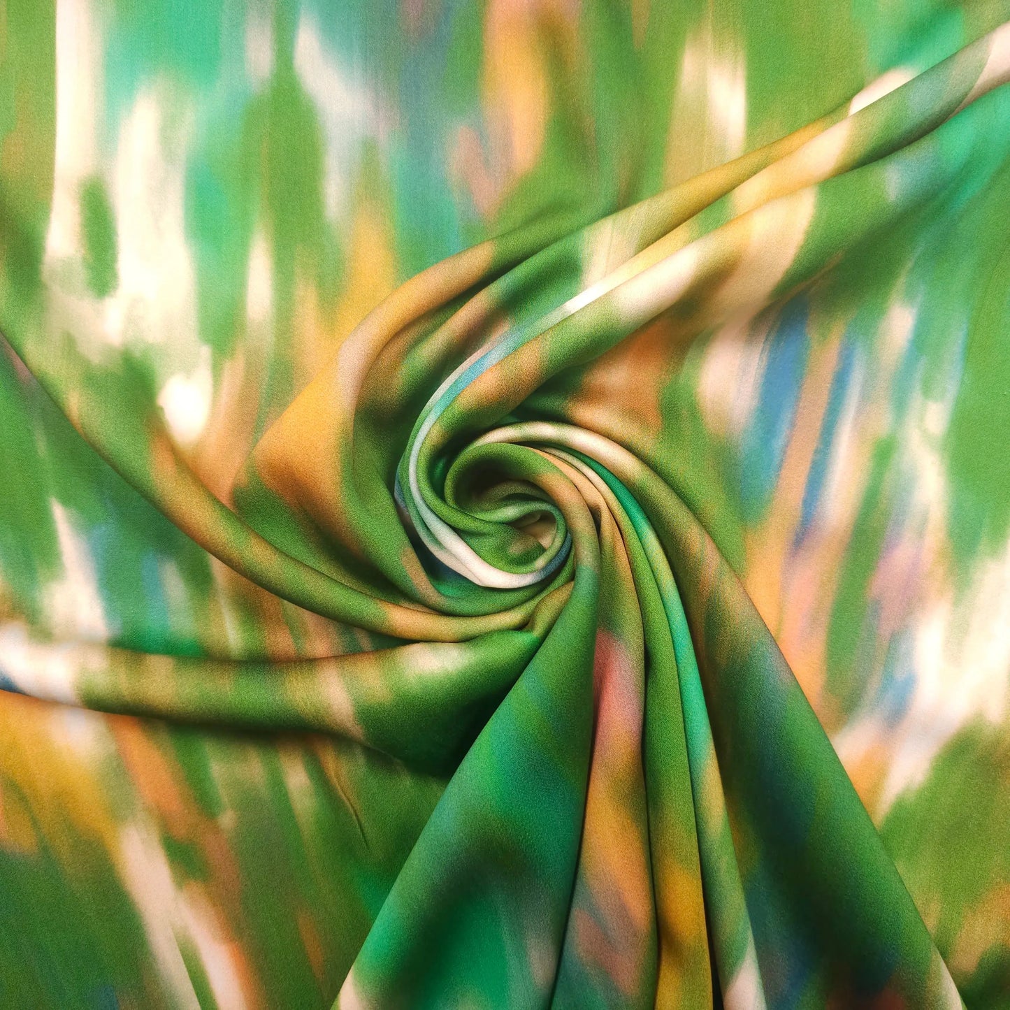 Viskosesatin grün abstrakt gemustert CSM-STOFFE