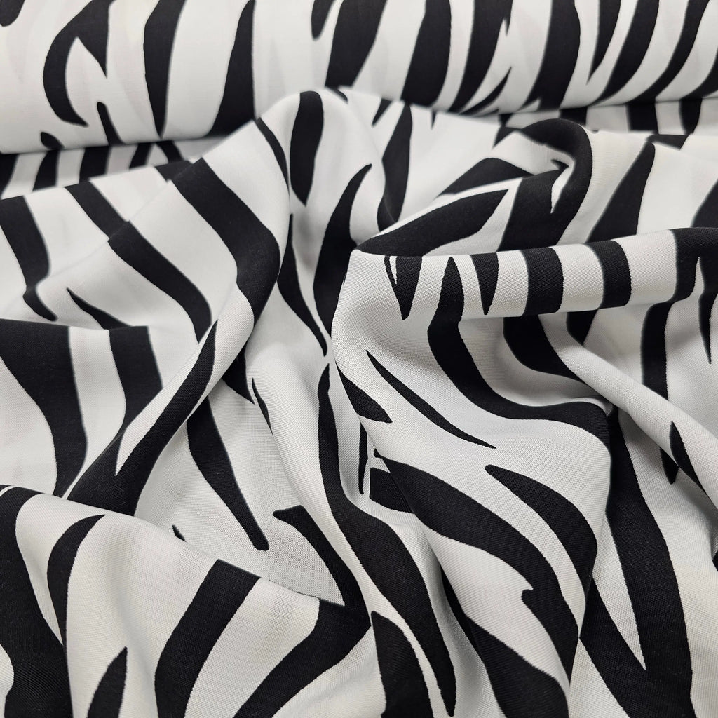 Viskosestoff Zebra schwarz/weiß CSM-STOFFE