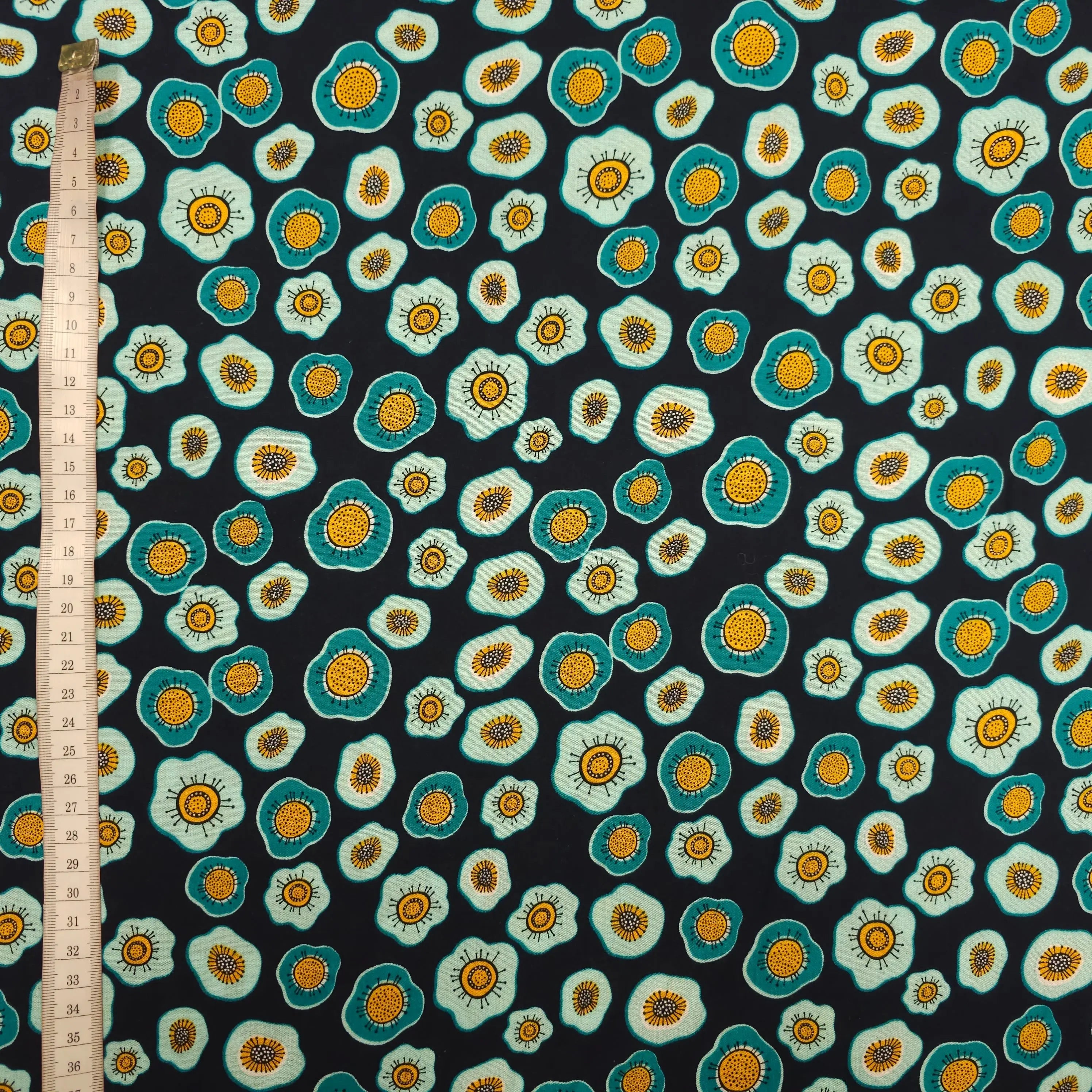 Viskosestoff mit Blumen CSM-STOFFE