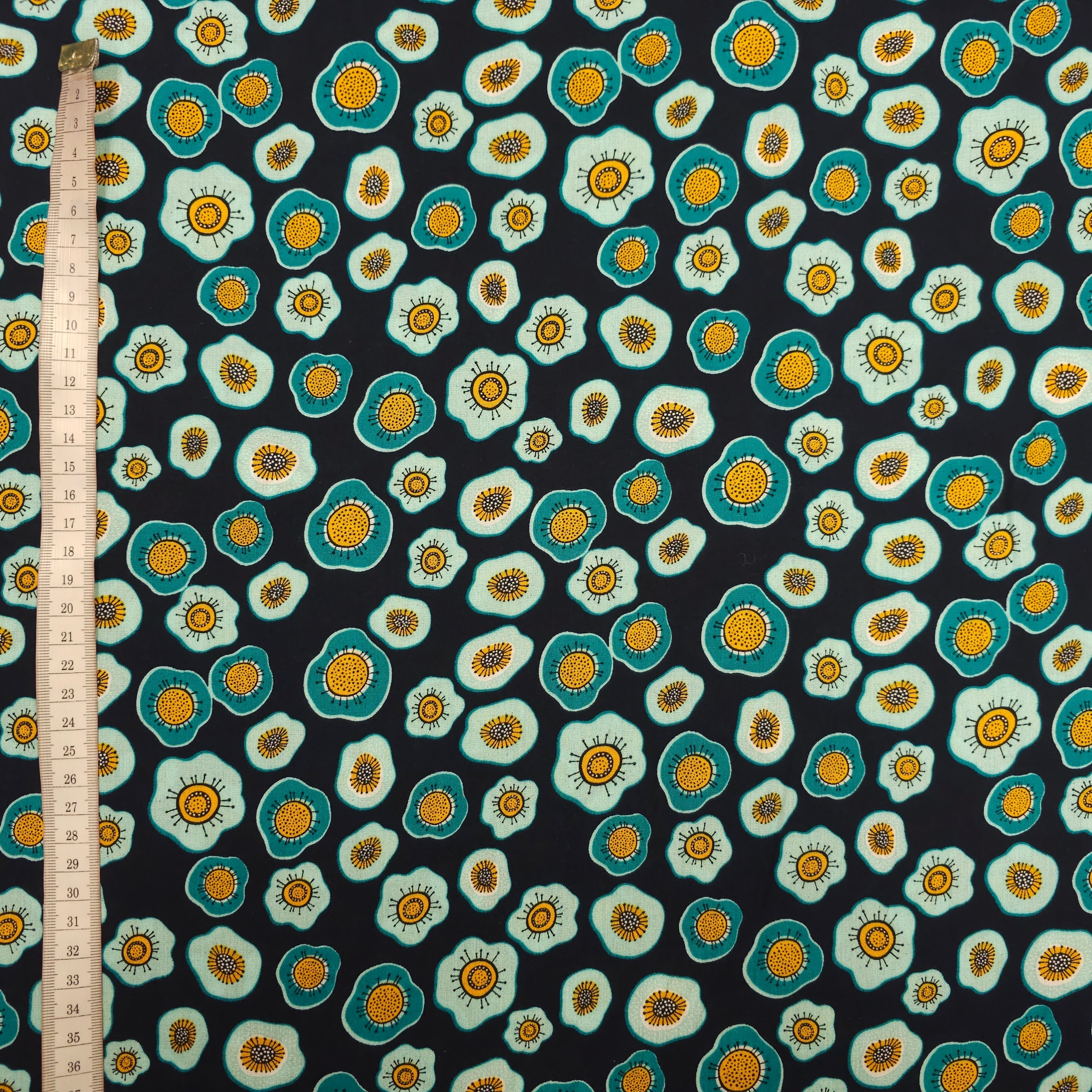 Viskosestoff mit Blumen CSM-STOFFE