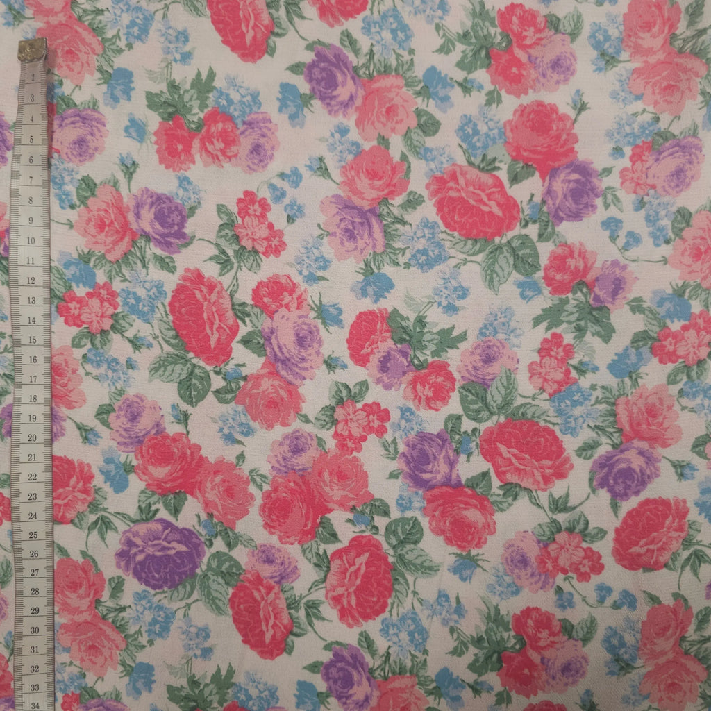 Viskosestoff mit Blumen Motiv CSM-STOFFE
