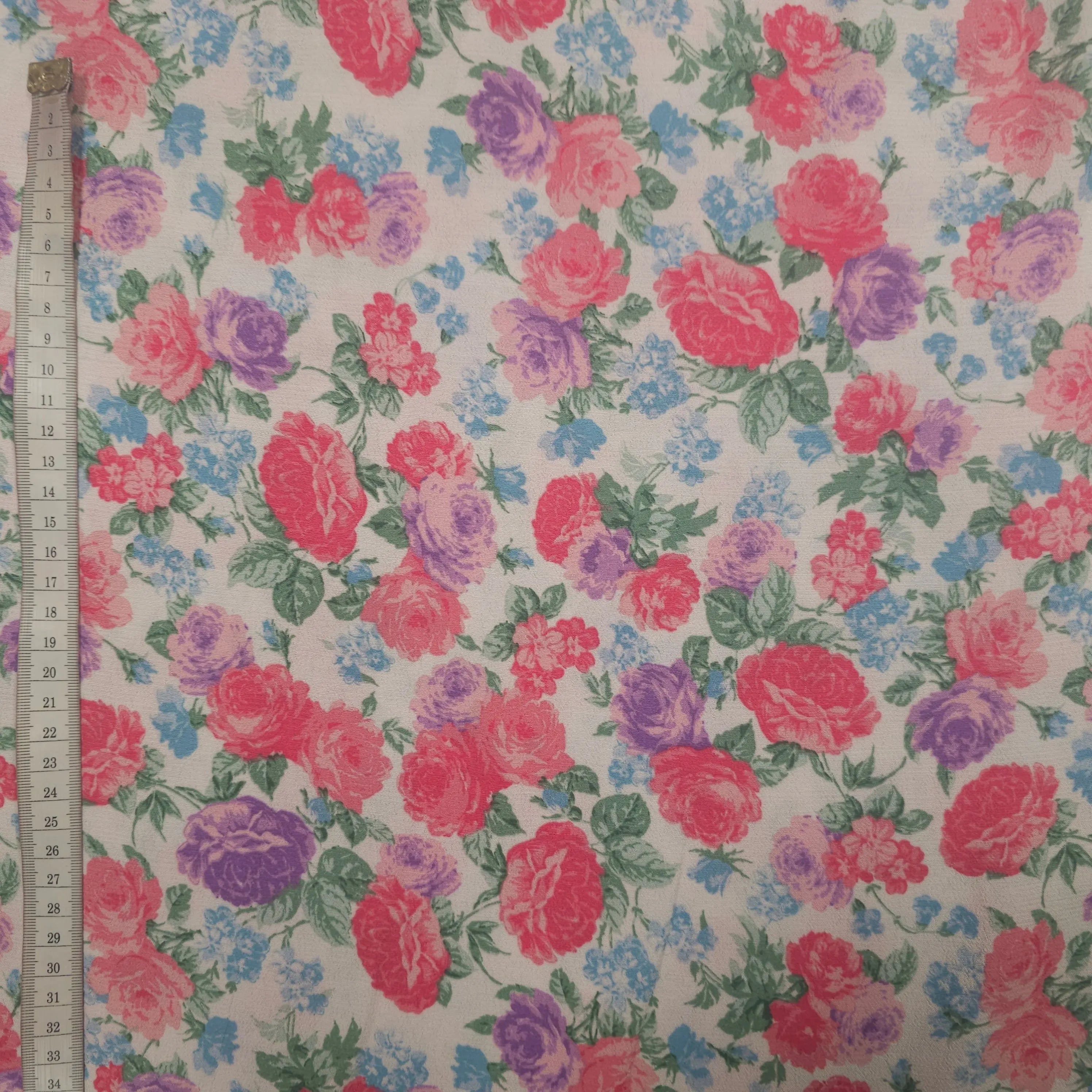 Viskosestoff mit Blumen Motiv CSM-STOFFE