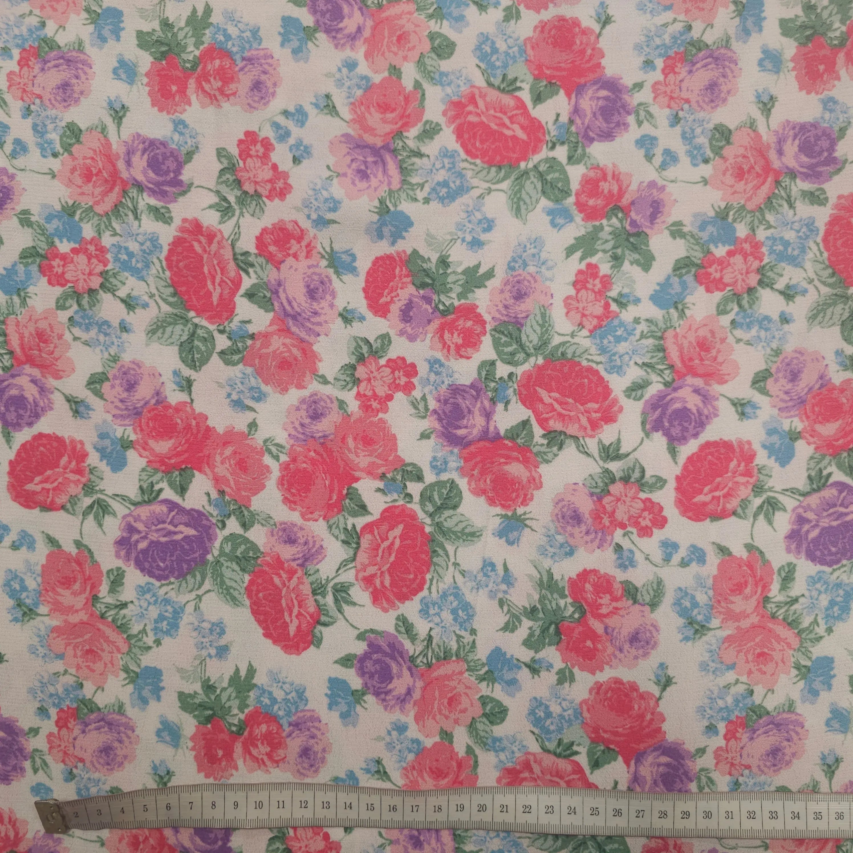 Viskosestoff mit Blumen Motiv CSM-STOFFE