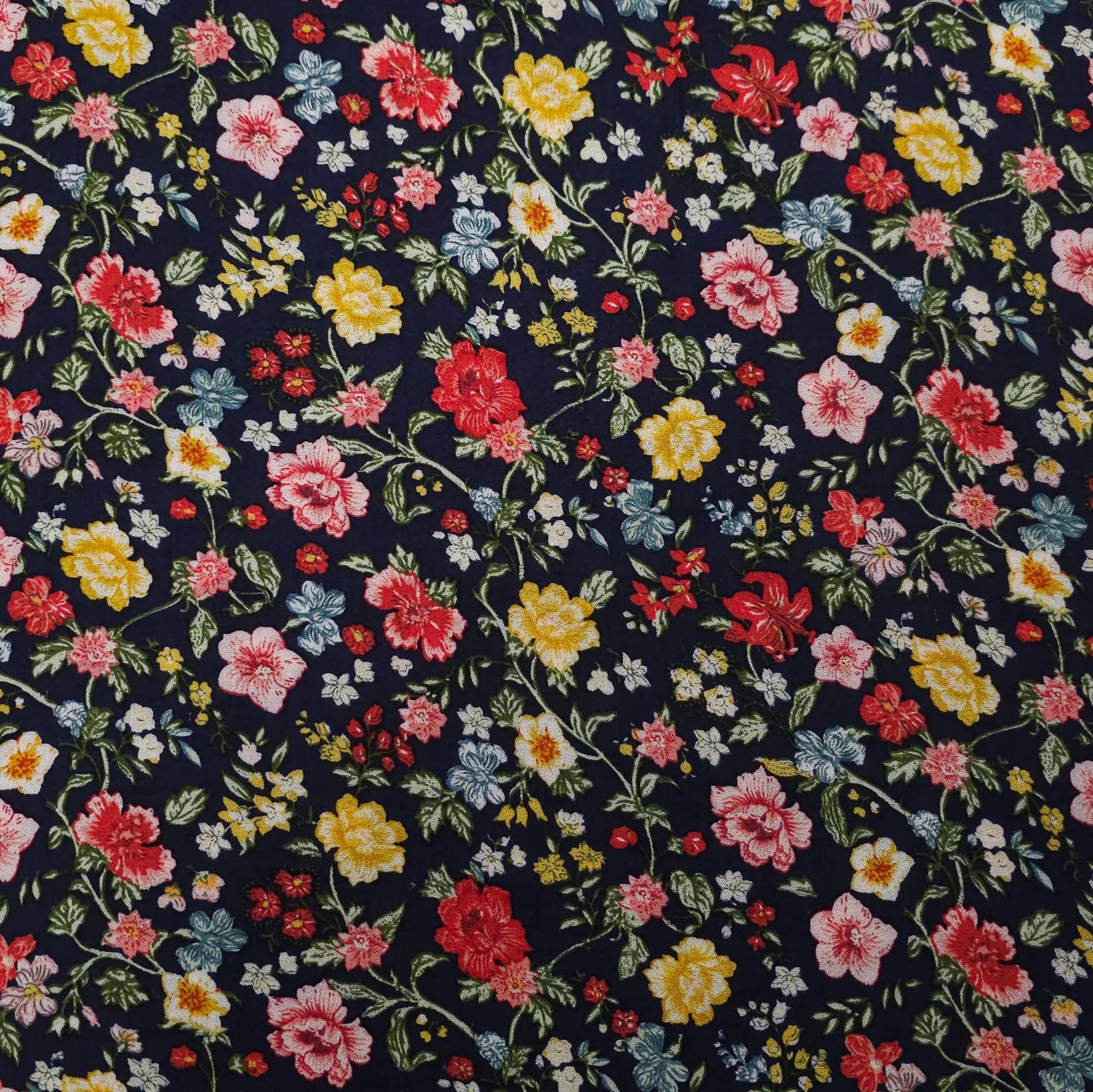 Viskosestoff mit Blumen Motiv dunkelblau CSM-STOFFE