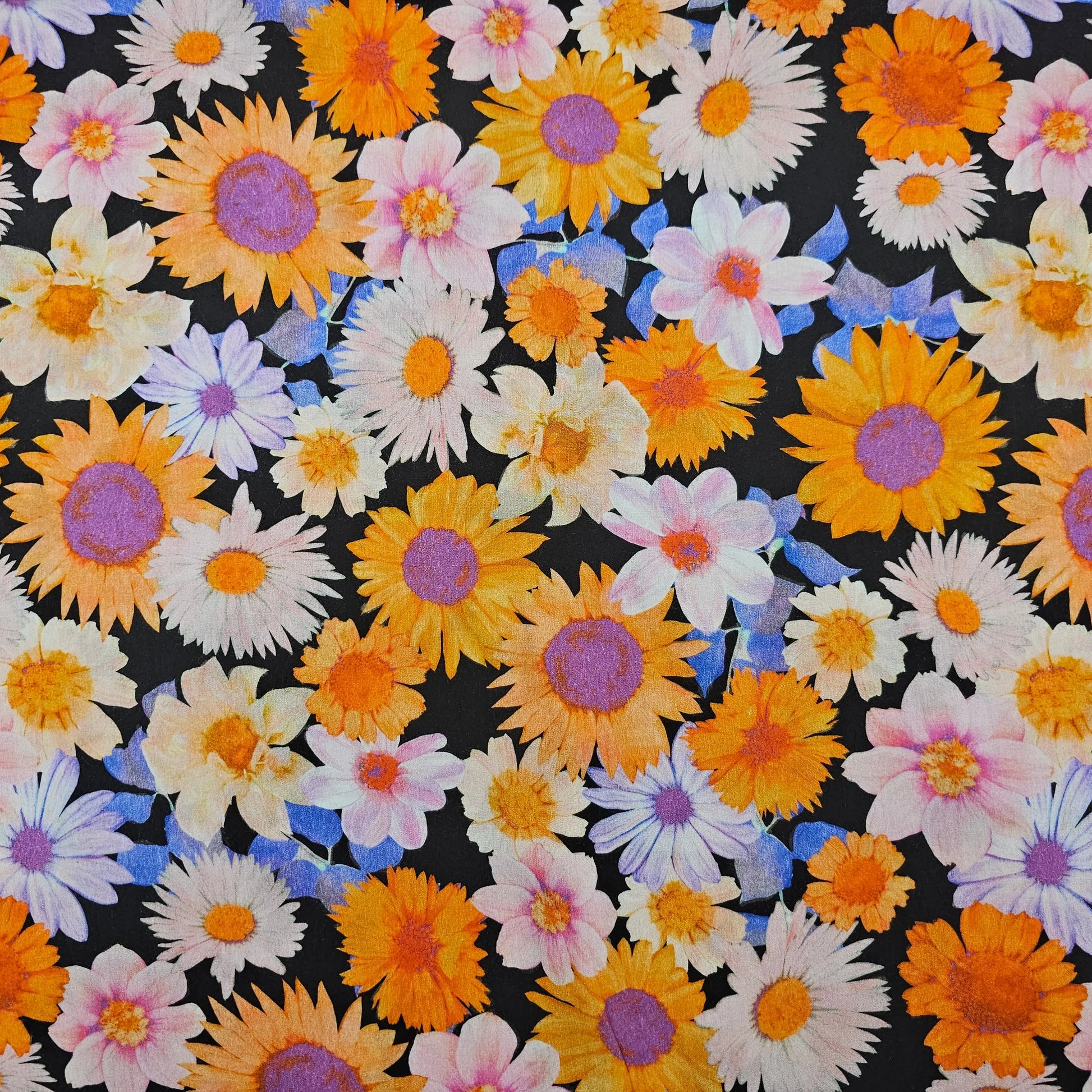 Viskosestoff schwarz mit Blumen CSM-STOFFE